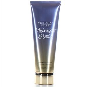 Victoria's Secret Midnight Bloom  Body Lotion 8 Fl Oz (Midnight Bloom)